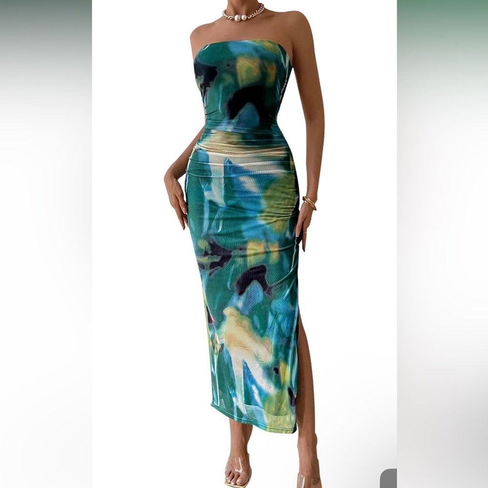 Elegant Green Patterned Maxi Dress